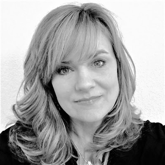 Meet your Posher, Jynnifer - Picture 1 of 1